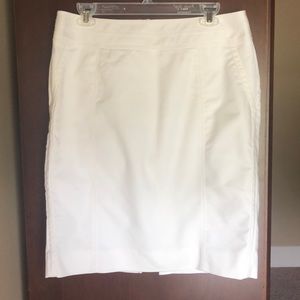 White House Black Market Perfect Form Skirt